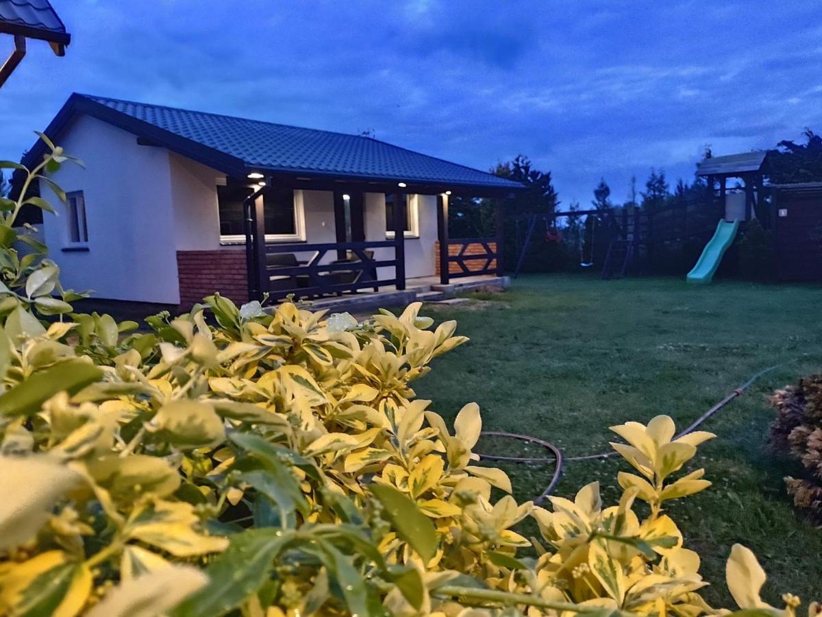 Domek Parterowy Apartamentowy Ostoja Rewal Bagian luar foto